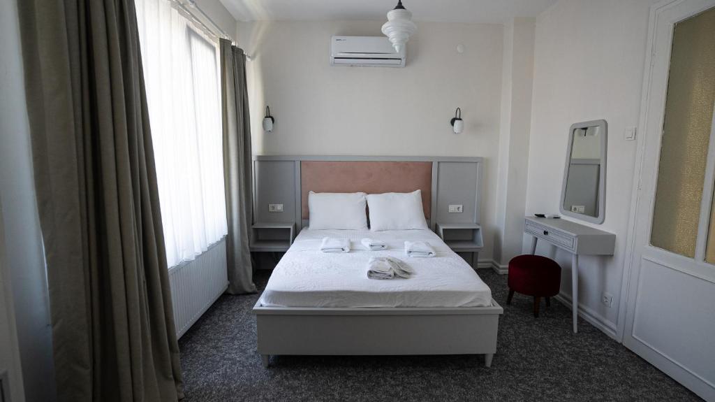 Büyükada Ece Suit photo 4