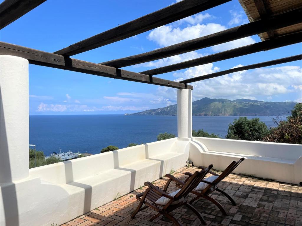 Casa Rosa - Santa Marina photo 1