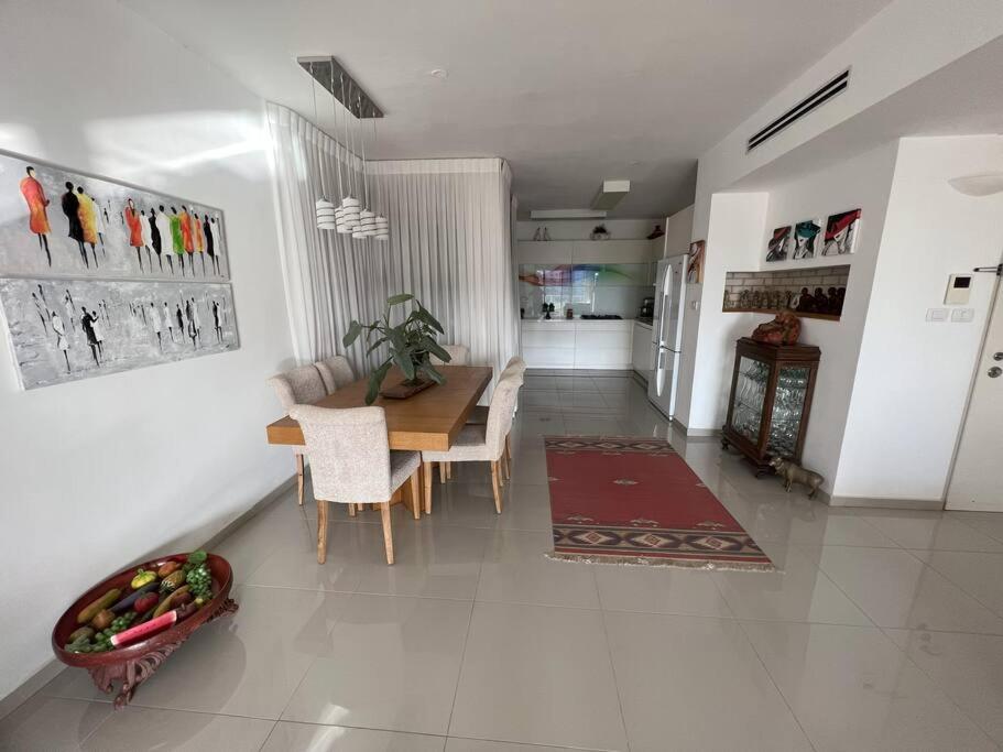 Luxury sea view apartment photo 3