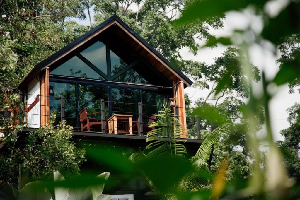 Wilderness Treehouse photo 2