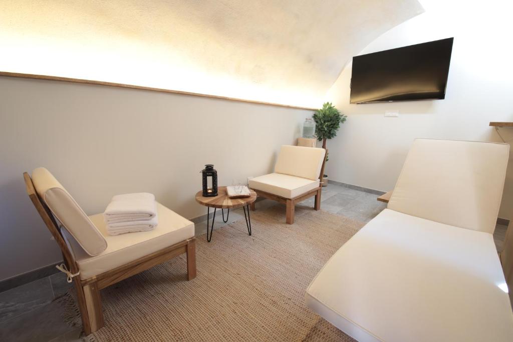 Gîte de charme avec jacuzzi et sauna privatifs photo 3