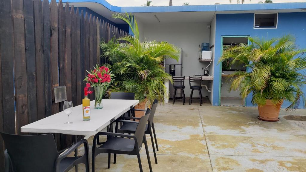 VIP Trailer Park and Bungalows. photo 4