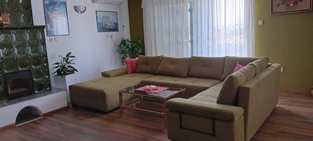 Apartment in Kali with sea view, terrace, air conditioning, Wi-Fi (4573-1) photo 1
