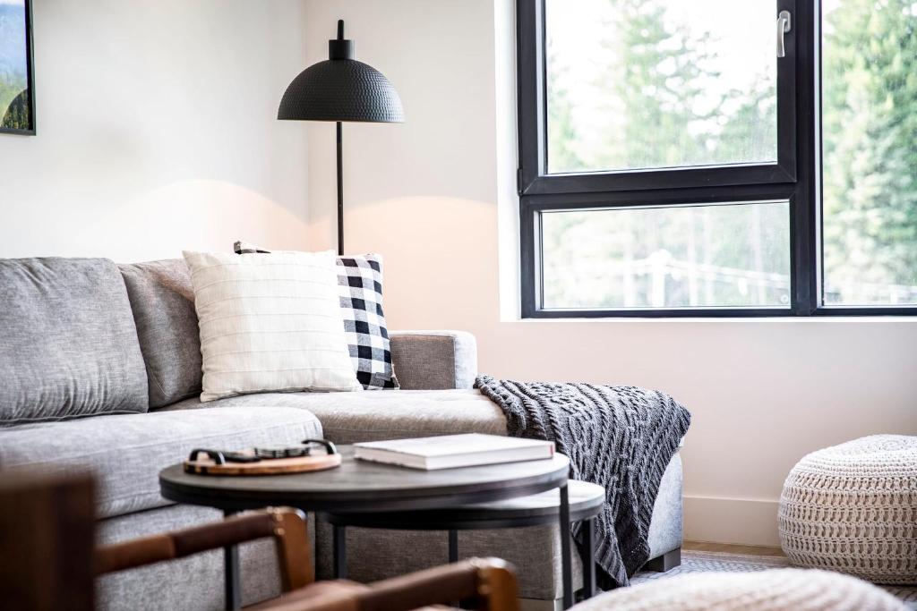 The Shred Shack - Stylish Revelstoke Condo photo 1