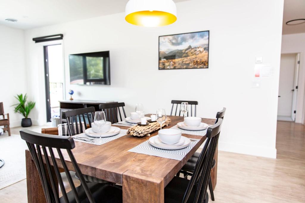 The Shred Shack - Stylish Revelstoke Condo photo 4