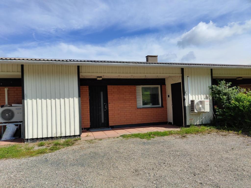 New studio near amenities in Varpaisjärvi photo 1