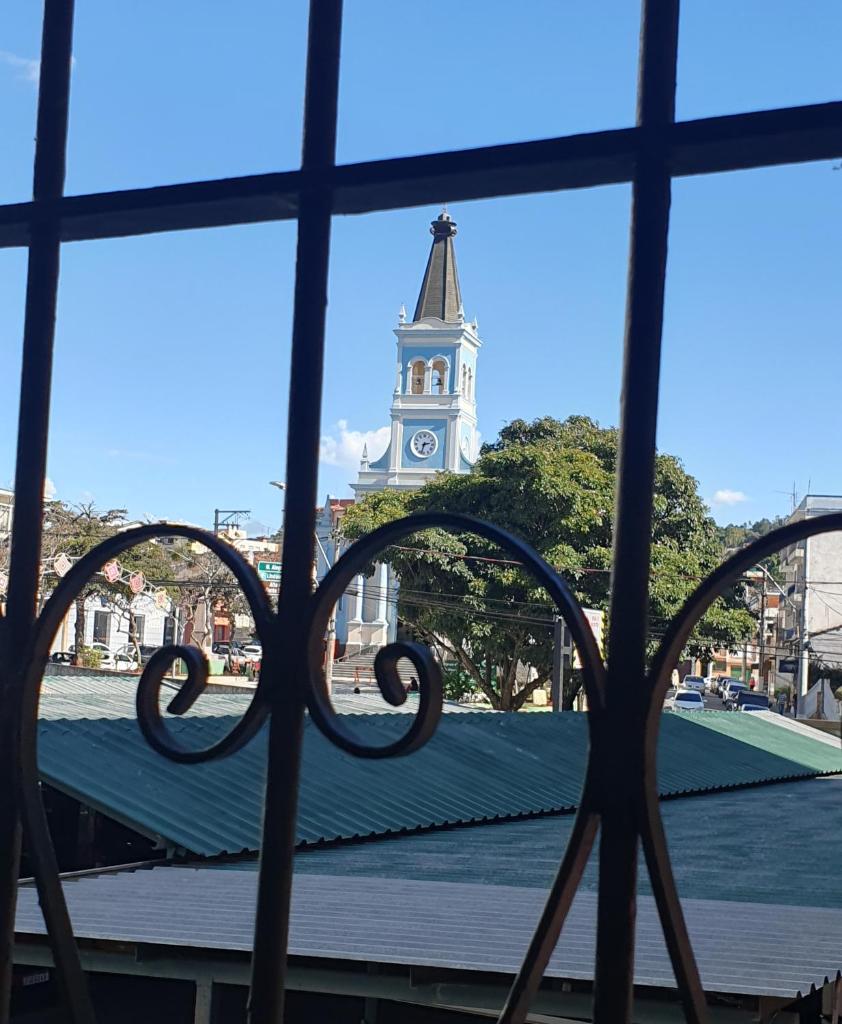 Villa Ida Acomodações, 3 suítes aconchegantes e charmosas no centro photo 4