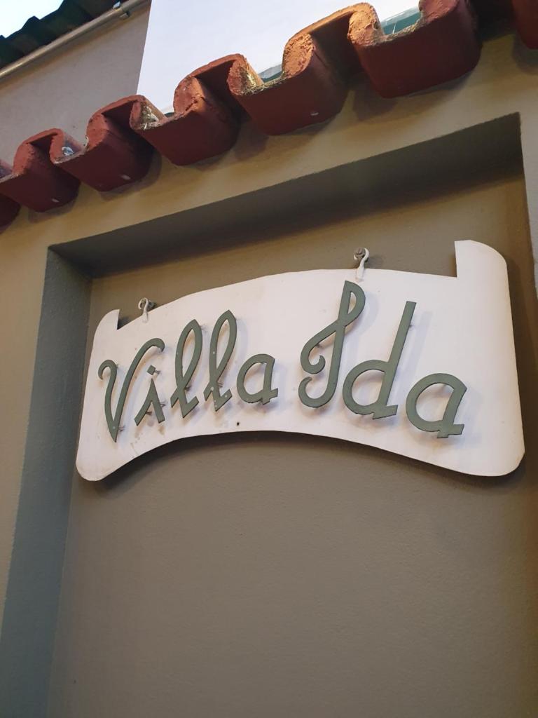 Villa Ida Acomodações, 3 suítes aconchegantes e charmosas no centro photo 1
