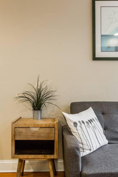ONE ROOM in AN APT HAVEN photo 2