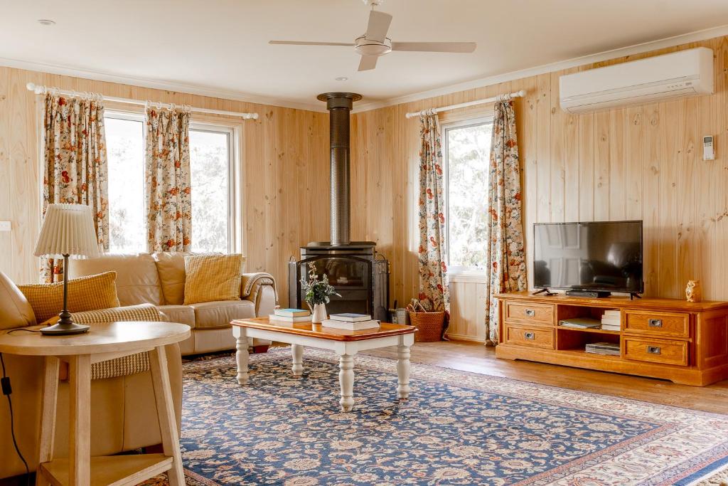 Freshwater Creek Cottages & Farm Stay photo 1