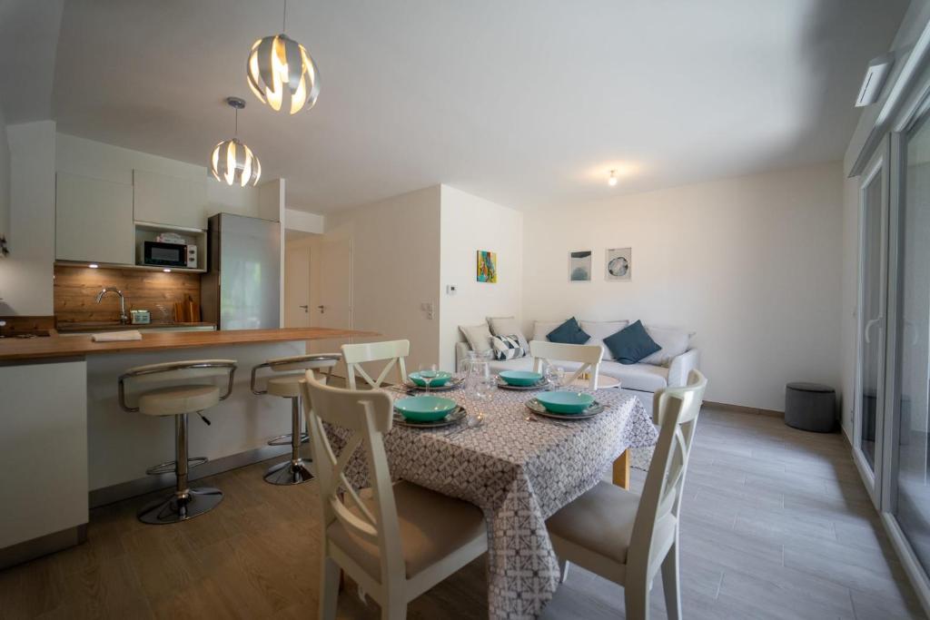 Au bonheur du lac charmant appartement pour 4 personnes photo 2