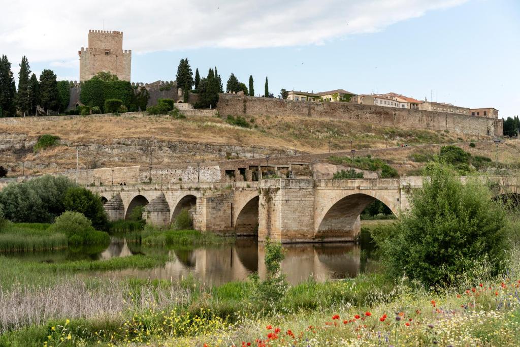 Parador de Ciudad Rodrigo photo 2