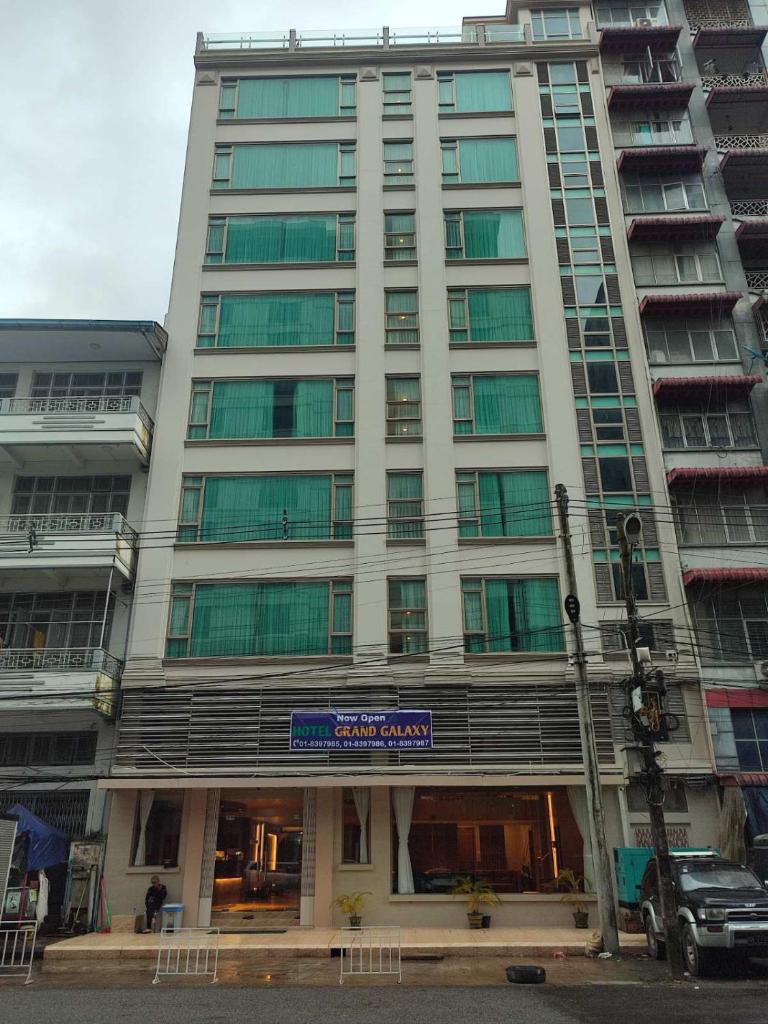 Hotel Grand Galaxy photo 2
