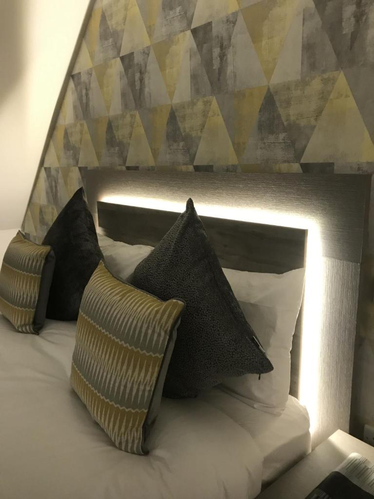 Sunset Studio Apartments photo 4