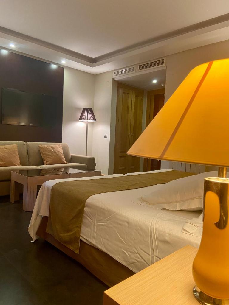 ArtPlatinum SUITES&APARTMENTS photo 2