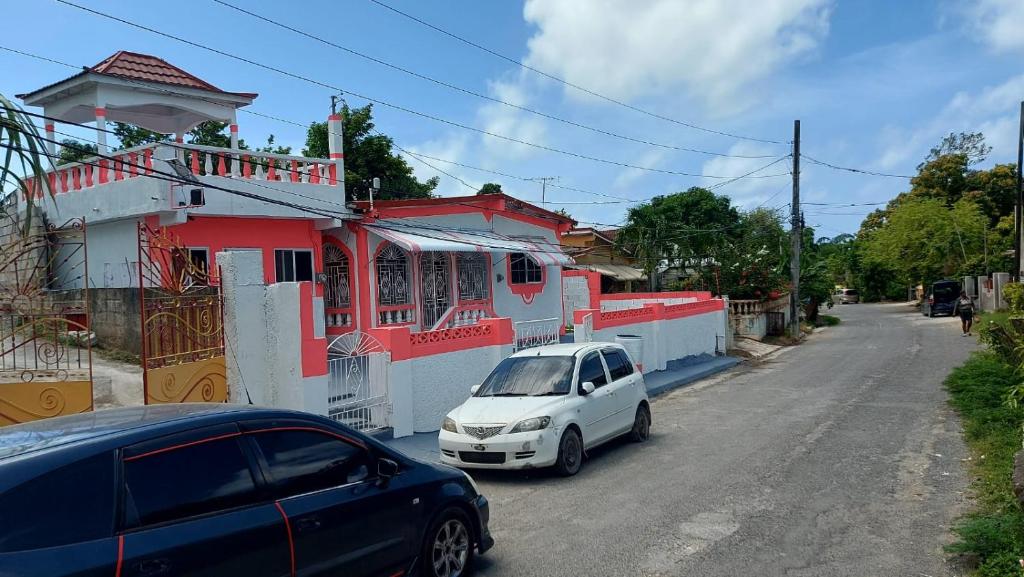 Beautiful 1-Bedroom in St Thomas Jamaica photo 3
