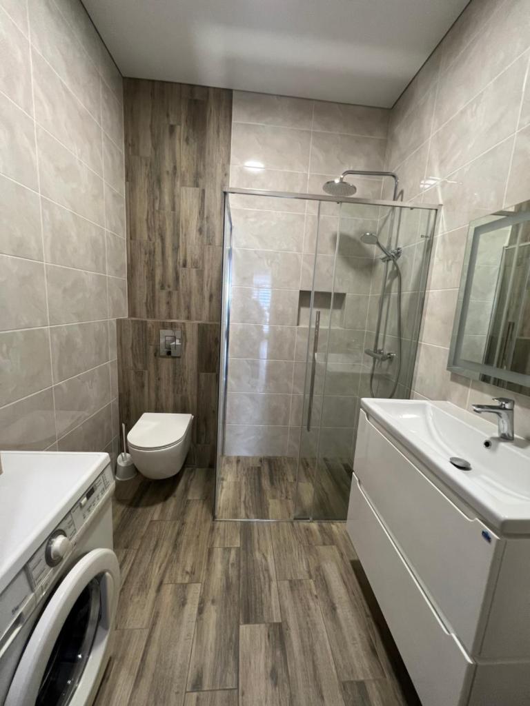 VIP апартаменти біля озера photo 3