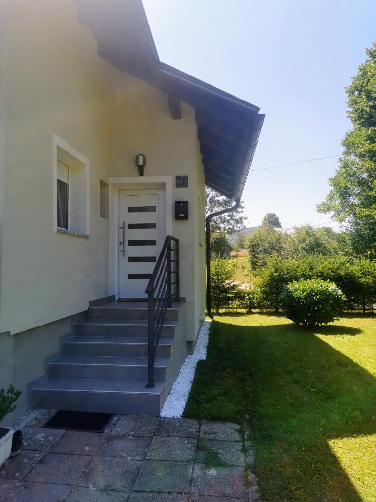 Kuća za odmor - Agatha - Bjelolasica photo 3
