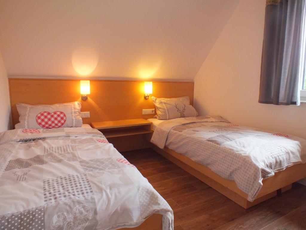 Ferienhaus Moni mit 2 separaten Wohnungen am Silbersee photo 4