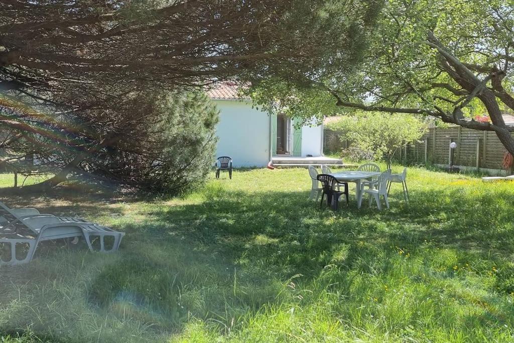 Jolie maison, 500 m de la plage, grand jardin photo 3