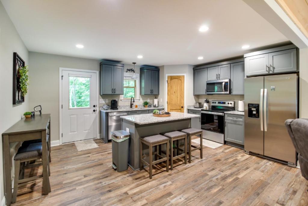 Ellijay Retreat with Access to Community Pools! photo 2