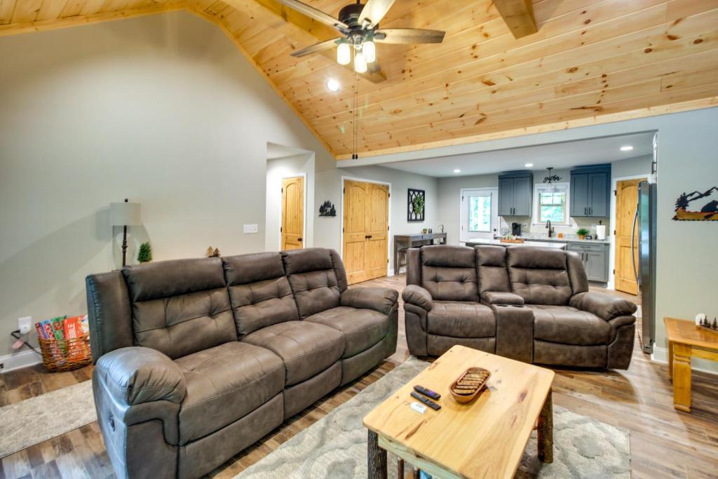 Ellijay Retreat with Access to Community Pools! photo 4