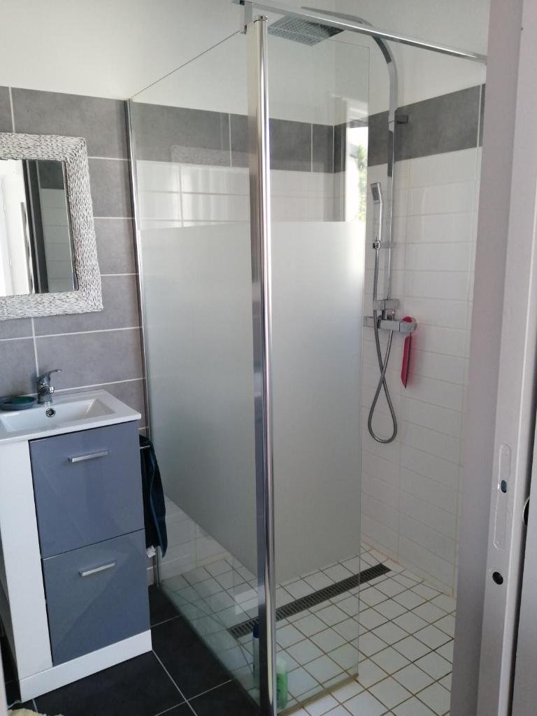 Appartement 2-3 personnes sur la côte d'Emeraude photo 3