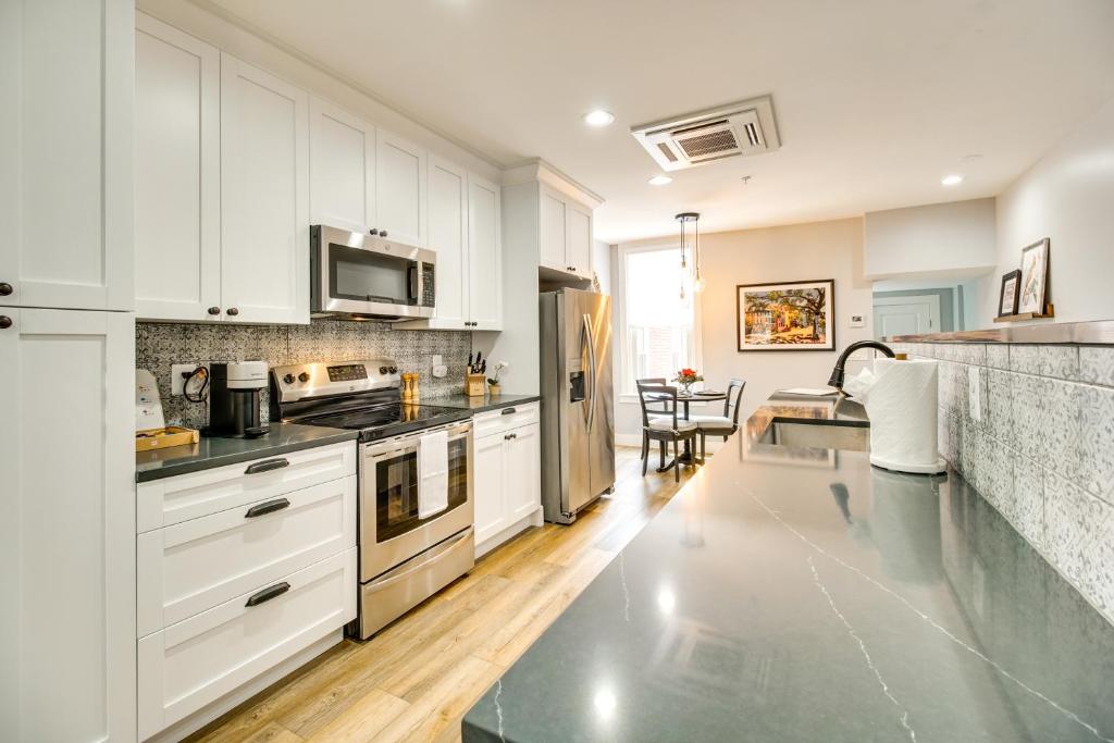 Charming Alexandria Vacation Rental in Old Town! photo 1