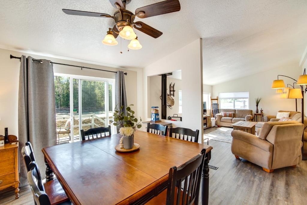 Riverfront Home with Deck, Near Mount Rainier! photo 2