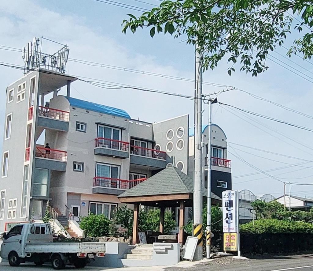 Jeju Soroan Pension photo 4