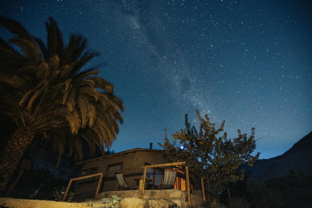 Piuquenes Lodge - Cabañas Valle de Elqui photo 1