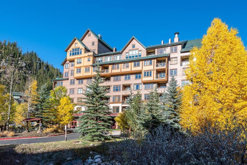 Ski-In/Ski-Out Zephyr 1 Bedroom Condo Winter Park photo 2