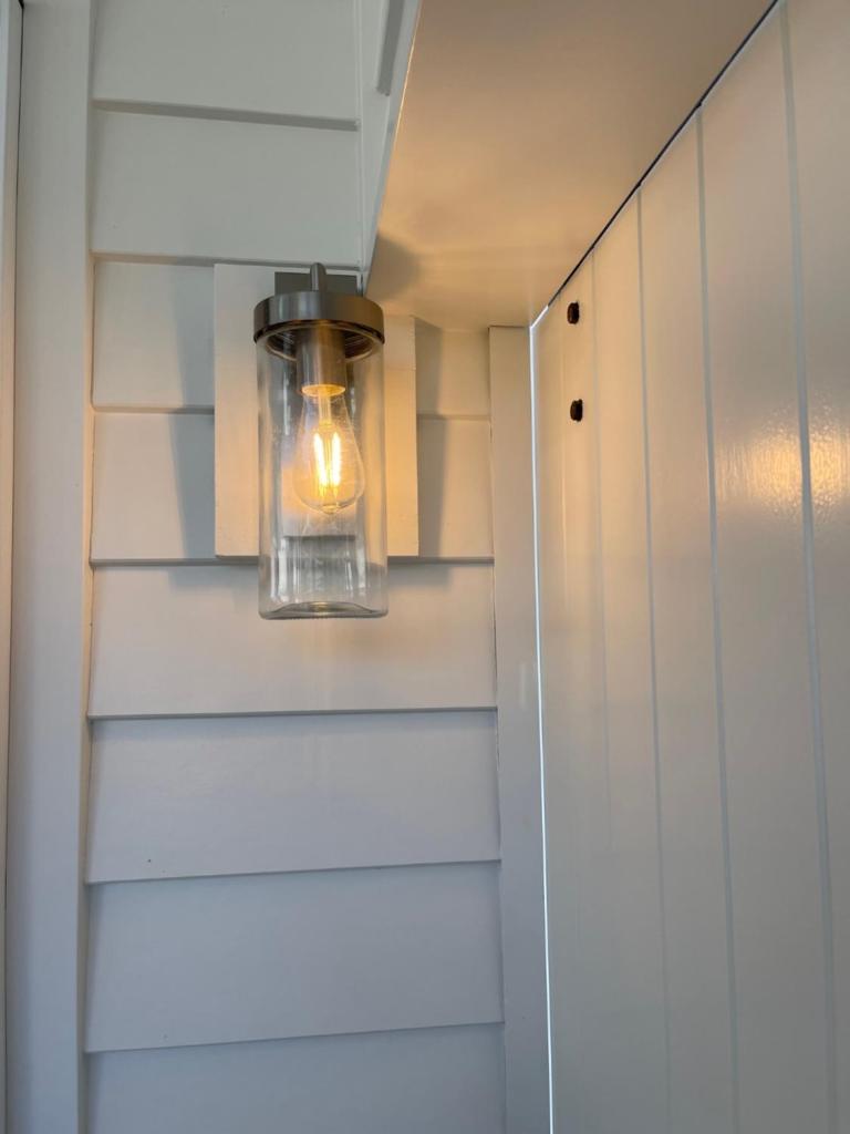 Sunny Palm Cottage Byron Bay - Brand New photo 3