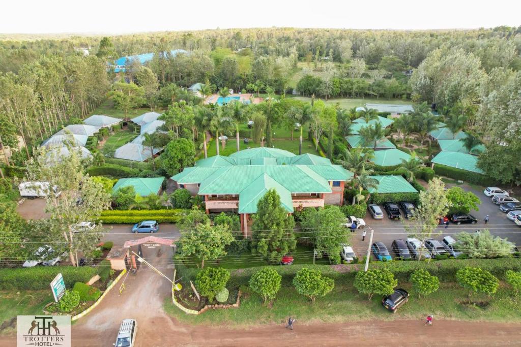 EQUINE RESORT