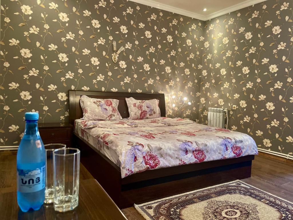 Christy Hotel photo 1