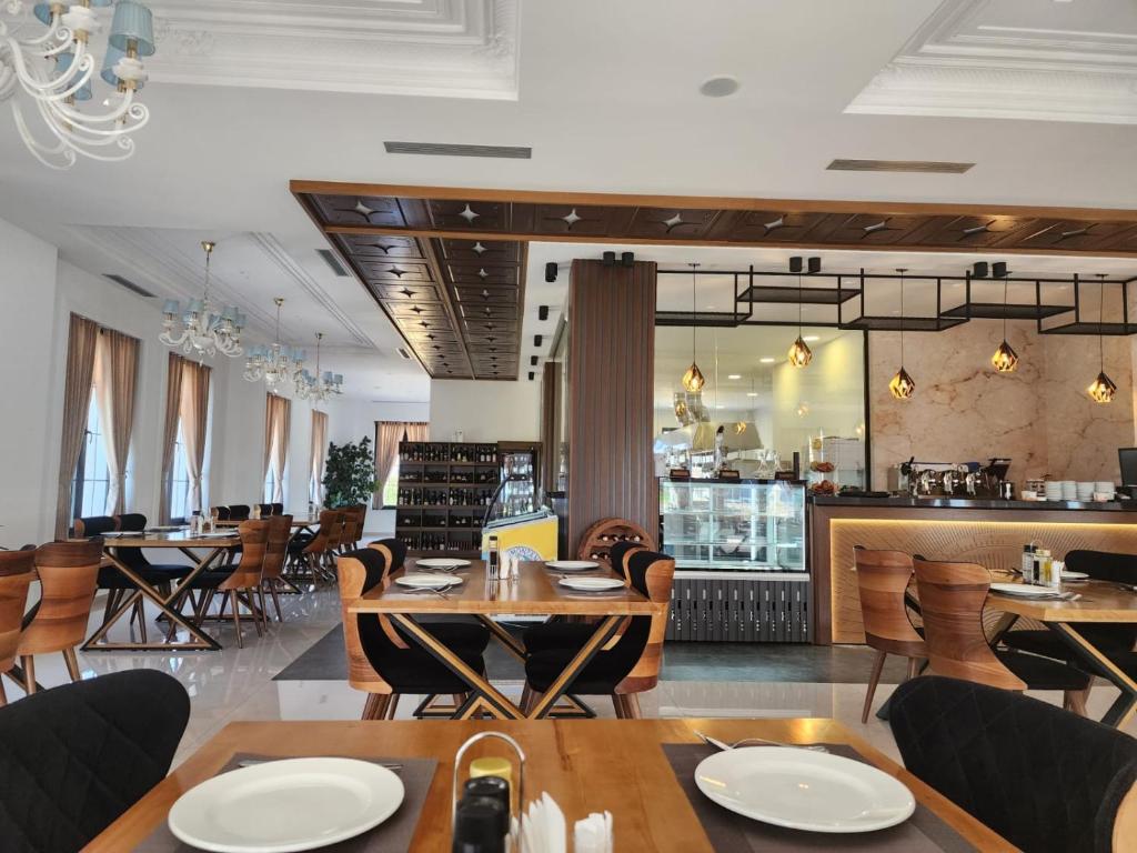 Imperador Palace Hotel Restorant photo 3