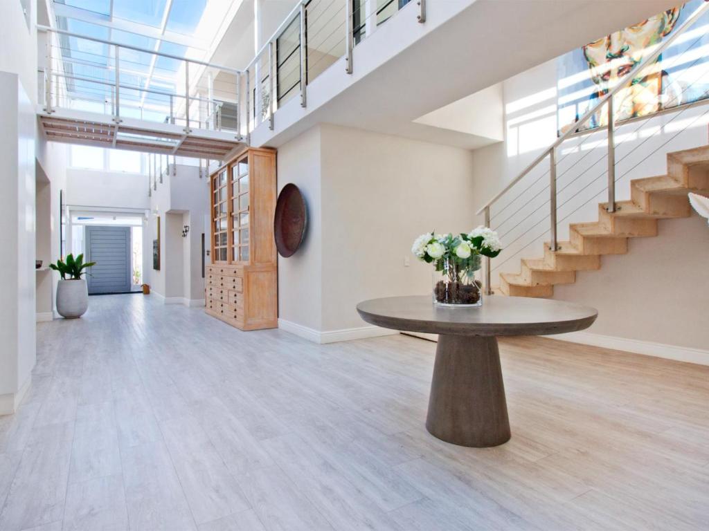 The Bay House photo 3