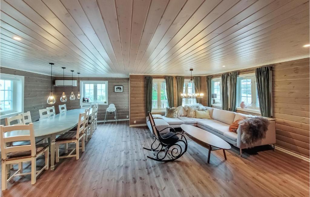 Beautiful Home In Norheimsund With Jacuzzi, Wifi And 5 Bedrooms photo 2