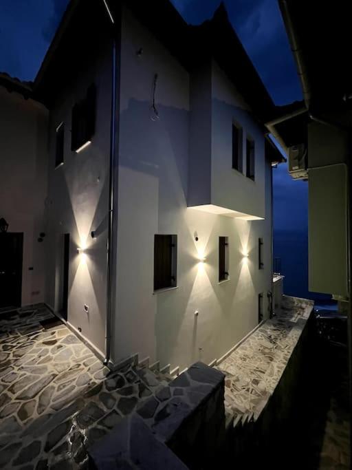 The Yacht House photo 3
