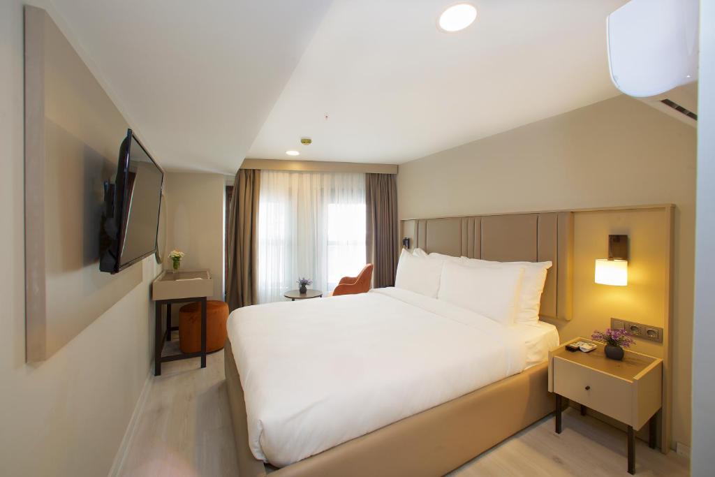 Joy Taksim Room Type - Standard Double Room