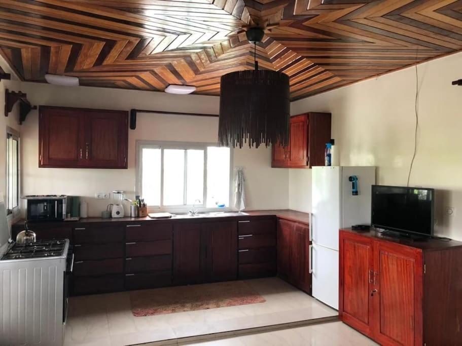 Deux-Palmes-Kribi, proche de la plage, confortable et adapté aux familles photo 1