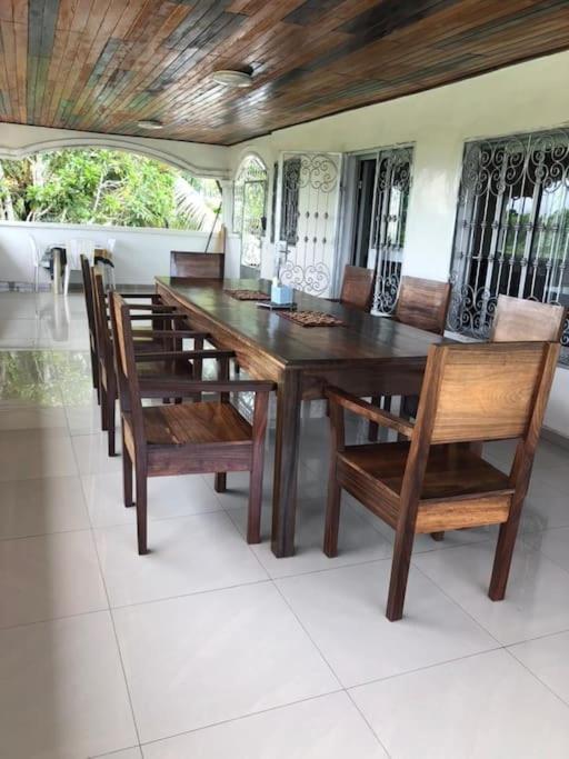 Deux-Palmes-Kribi, proche de la plage, confortable et adapté aux familles photo 3