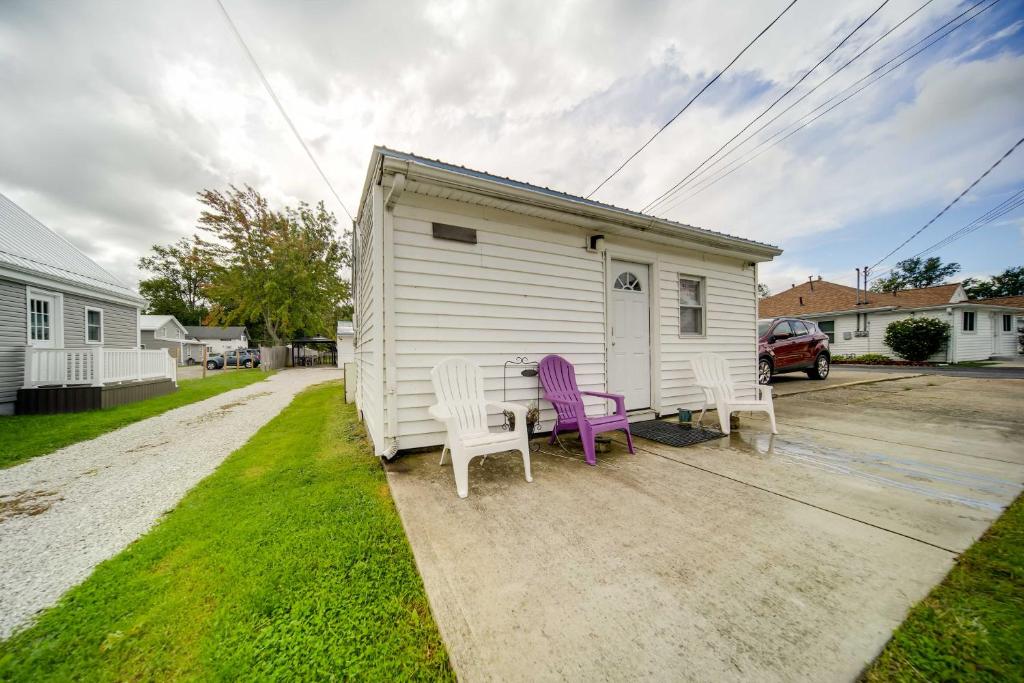 Geneva Cottage with Patio - Walk to Park, Lake Erie! photo 2