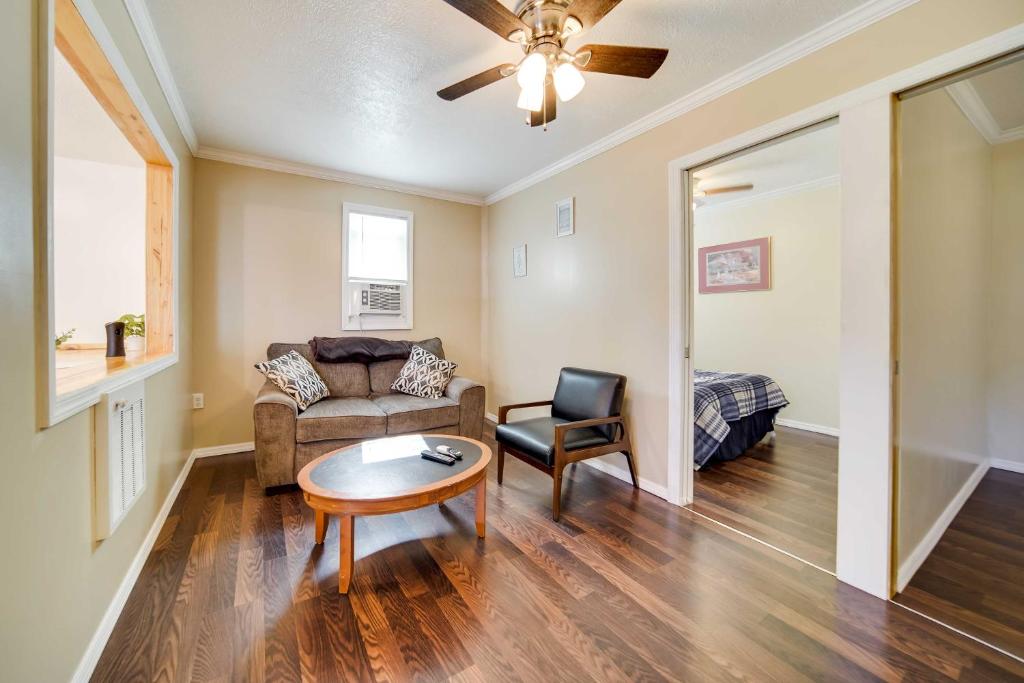 Geneva Cottage with Patio - Walk to Park, Lake Erie! photo 3