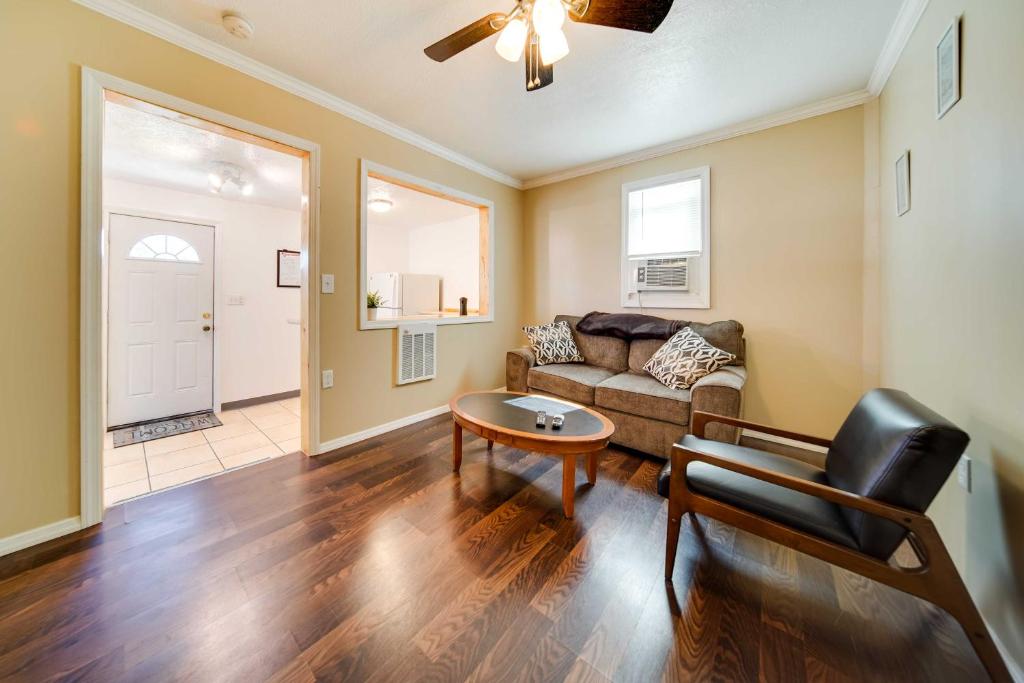 Geneva Cottage with Patio - Walk to Park, Lake Erie! photo 4