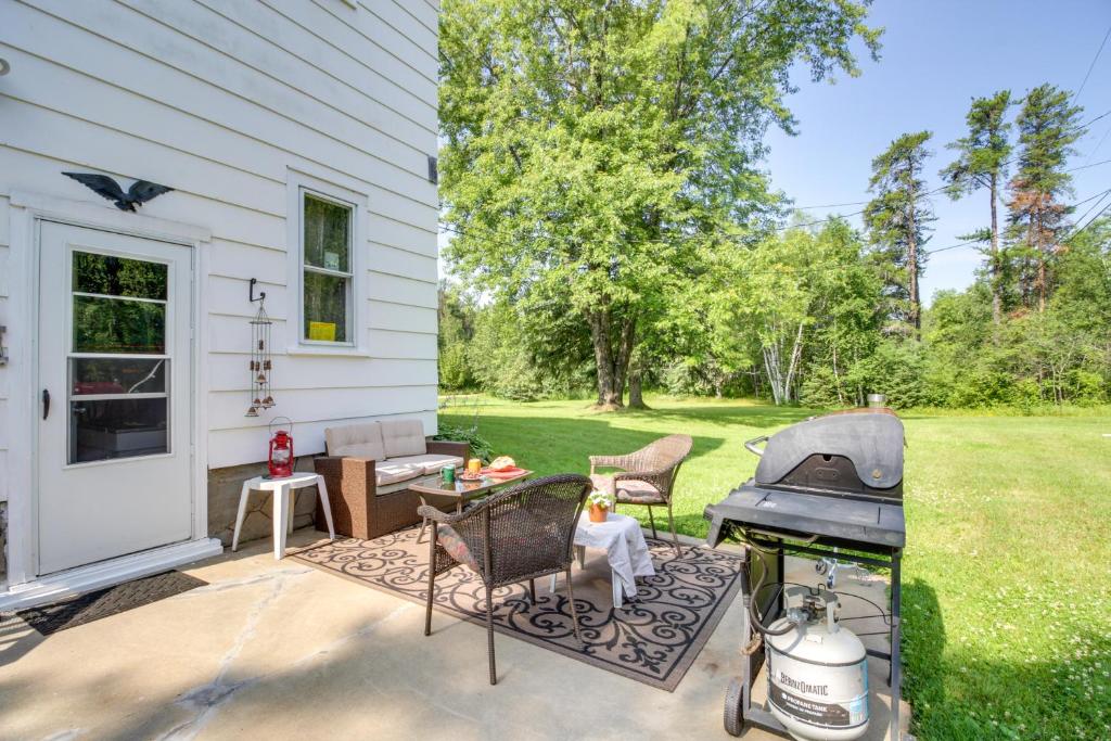 Rural Minnesota Apartment with Fire Pit photo 2