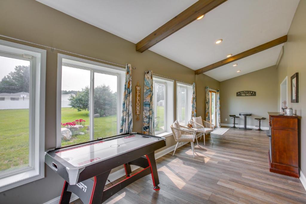 Charming Cadillac Retreat with Private Hot Tub! photo 1