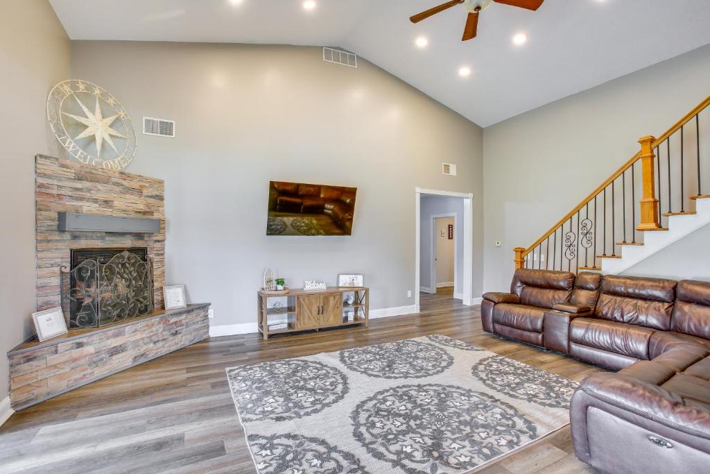 Charming Cadillac Retreat with Private Hot Tub! photo 3