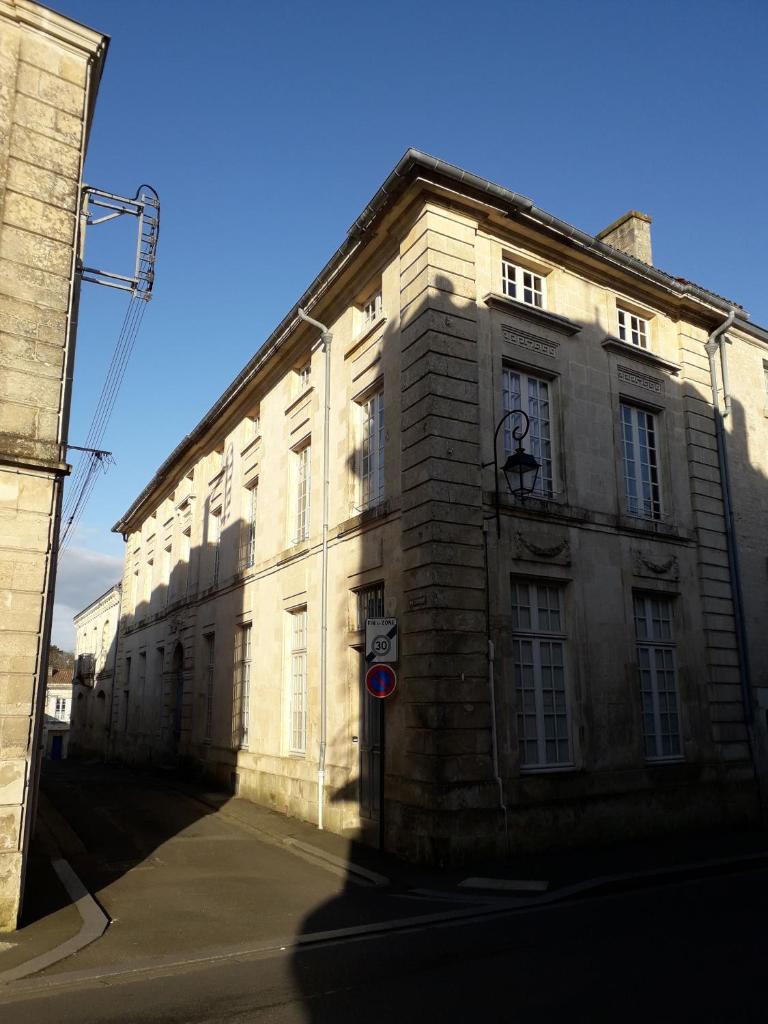 Très bel appartement dans un ancien hôtel particulier centre ville photo 2
