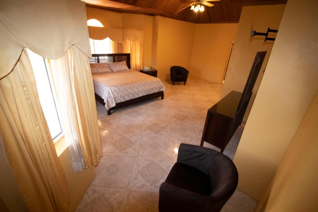 Round View Guest House photo 2